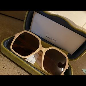 Gucci Sunglasses Brand-New